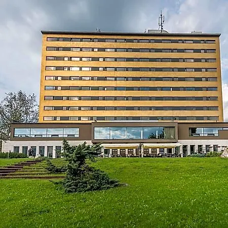 Yasmin Hotel 4*
